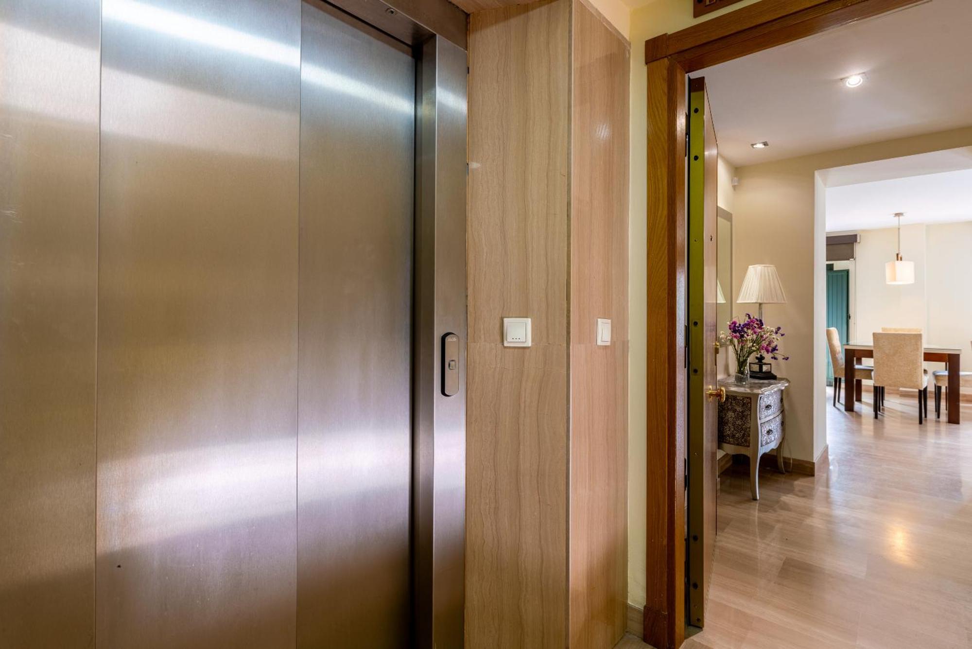 Pyl Apartamento Centro Junto Catedral Sevilla Eksteriør bilde