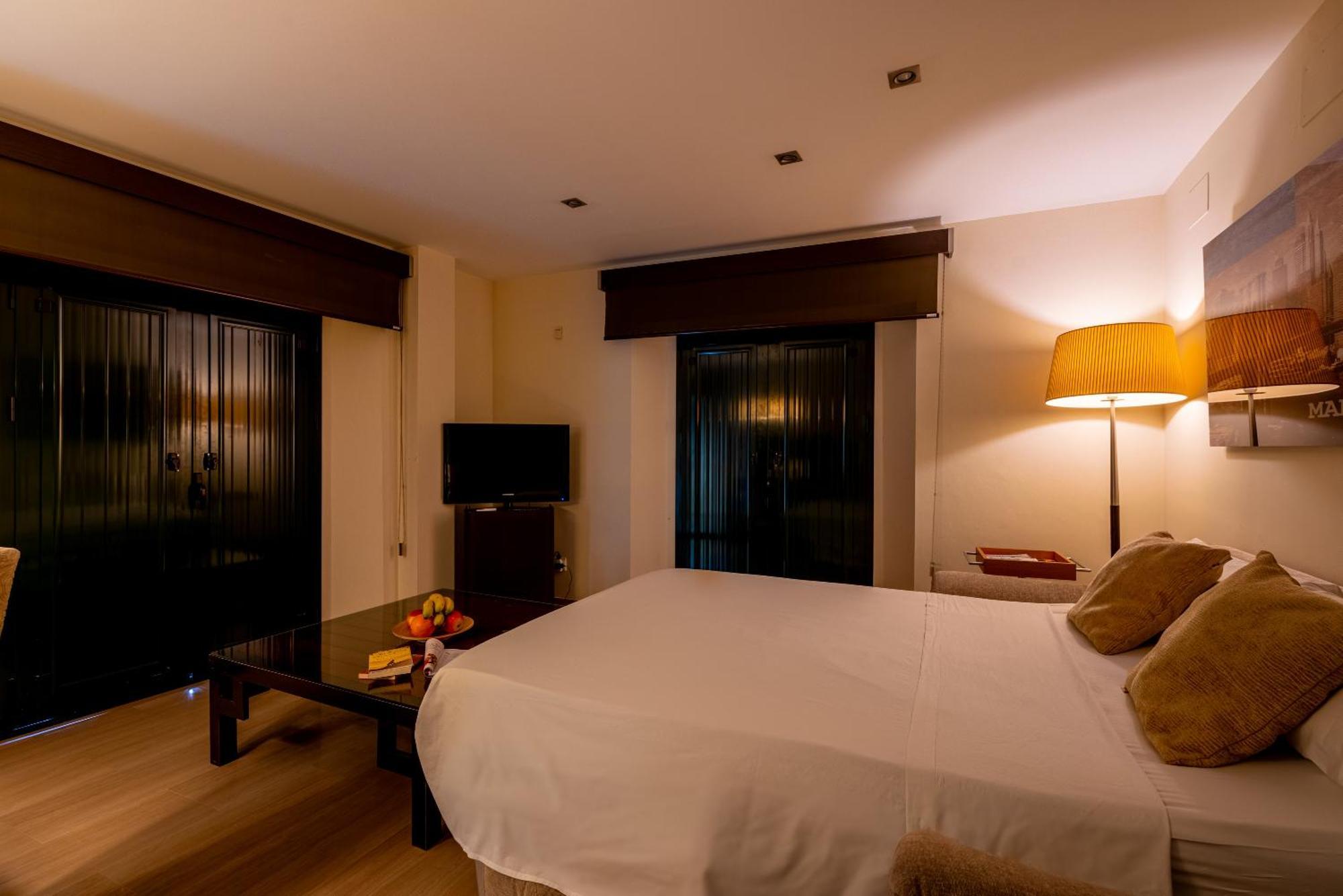 Pyl Apartamento Centro Junto Catedral Sevilla Eksteriør bilde