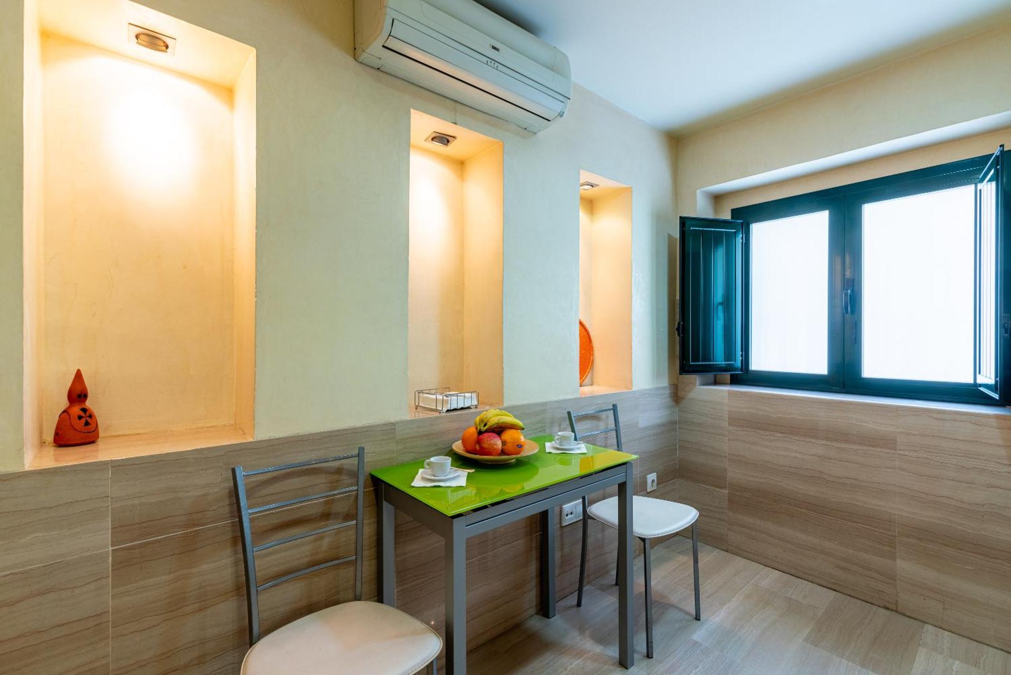 Pyl Apartamento Centro Junto Catedral Sevilla Eksteriør bilde